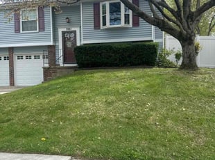 Bush Trimming by Pedro Benitez Amaya for Matthew L. in Pasadena, MD