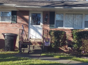 Leaf Removal by Shawn Darland for Ardell G. in Virginia Beach, VA