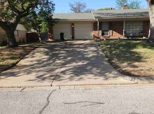 Leaf Removal by Emma Perales for L.ee Ann L. in Fort Worth, TX