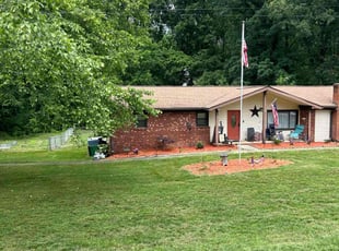 Carmen H.'s Lawn Service service result