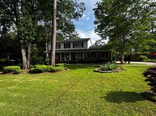 Nicole B.'s Lawn Maintenance service result