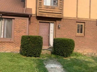 Bush Trimming by B.J. Schuetz for Halima M. in Columbus, OH