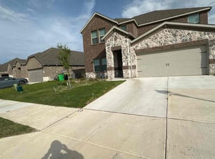 Maria A.'s Lawn Service service result
