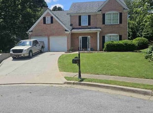 Linda R.'s Lawn Maintenance service result