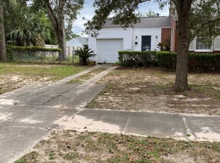 Bush Trimming by Demetrius Smith for Matt E. in Pensacola, FL