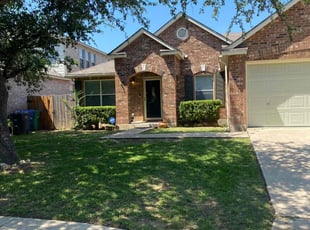 Bush Trimming by Bradley Matthiesen for Sarah S. in San Antonio, TX