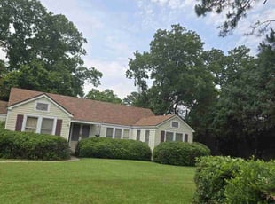 Bush Trimming by Antonio Scott for Bridget E. in Shreveport, LA