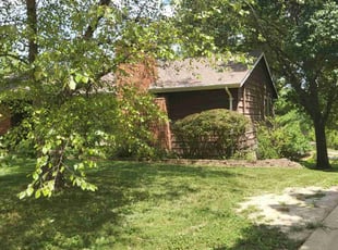 Bush Trimming by Nathan Garrett for Susie G. in Ballwin, MO