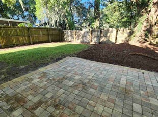 Leaf Removal by Victor Otero for Magda O. in Seffner, FL
