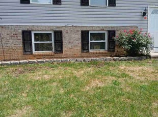 Caryn D.'s Flower Bed Weeding service result
