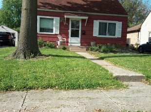 Weeding by Marquis Johnson for Jennifer D. in Columbus, OH