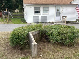 Weeding by Juan Francisco Amaya for Ferrnando L. in Pasadena, MD