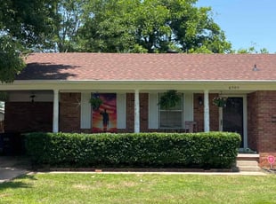 Bush Trimming by Jessie Vernon for Dan A. in North Little Rock, AR