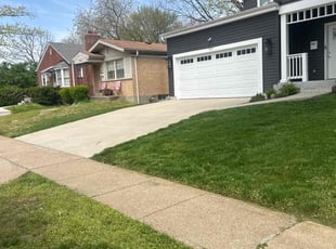Hilary V.'s Lawn Mowing service result