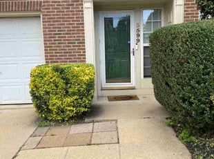 Bush Trimming by Bill Giampa for Tamika D. in Woodbridge, VA