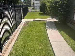 Melanie T.'s Lawn Service service result