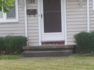 Bush Trimming by Robert Dukes for Uki J. in Rochester, NY