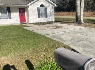 Larisa K.'s Lawn Mowing Service service result