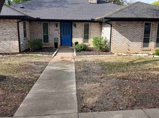 Leaf Removal by Valente Alvarado for Jamie R. in Carrollton, TX