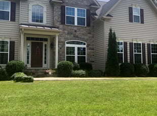 Bush Trimming by Recardo Hunter for Jong H. in Glen Allen, VA