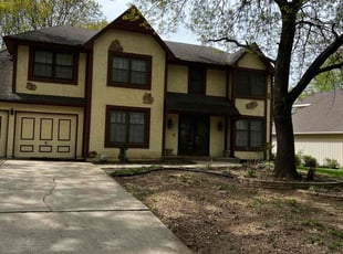 Leaf Removal by Jacob Russi for Gromyko W. in Blue Springs, MO