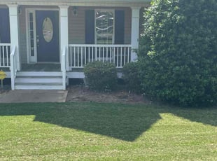 Bush Trimming by Mark Perugini for Samantha S. in Dallas, GA