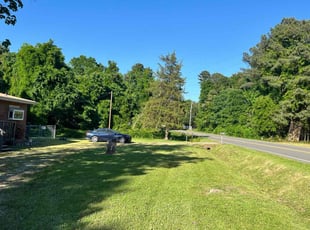 Jennifer C.'s Lawn Care service result