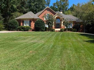Bethesda M.'s Lawn Service service result