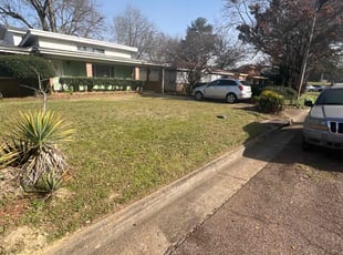 Melonnie M.'s Lawn Maintenance service result