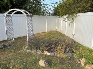 Bush Trimming by Felipe Gallo Jr. for Lisa C. in La Habra, CA