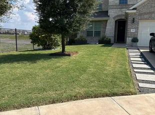 Valerie F.'s Lawn Service service result