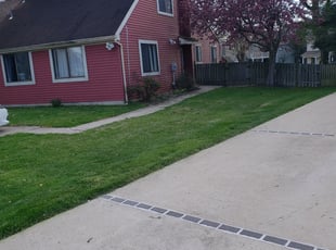 Richard W.'s Lawn Maintenance service result