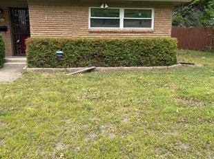 Bush Trimming by Stoney Recess for Scott C. in Tulsa, OK