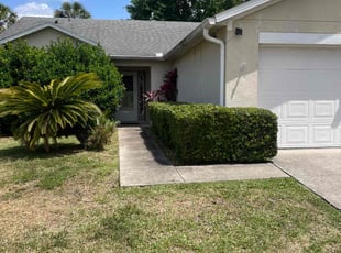 Bush Trimming by Jorge Aguirre for Ruben F. in Lake Mary, FL