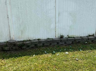 LaToya P.'s Flower Bed Weeding service result
