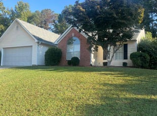 Deborah S.'s Lawn Service service result