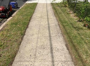 Jennifer B.'s Lawn Care service result