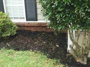 Mulching by Jerome Borders for Caitlin W. in Southaven, MS