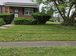 Bush Trimming by Kevin Philips for Kimberly B. in Cincinnati, OH