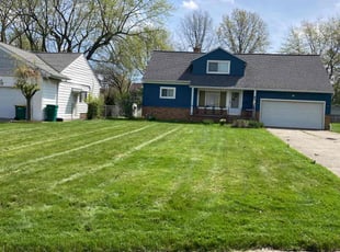 Vickie S.'s Lawn Maintenance service result