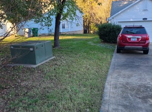 Leaf Removal by Baylor Jennings for Roberta A. in Charlotte, NC