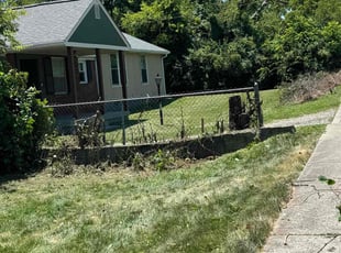 Bush Trimming by Will Stanisic for Diane H. in Nashville, TN