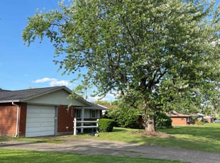 Ronald L.'s Lawn Service service result