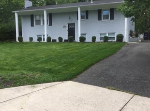 Sherry H.'s Lawn Maintenance service result
