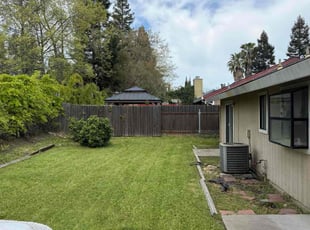 Leaf Removal by Diego Mojica for Floyd M. in Antelope, CA