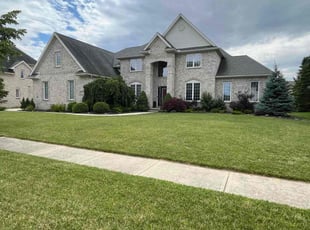 Kristen L.'s Lawn Mowing service result