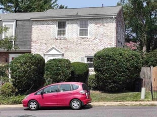 Bush Trimming by David Peters for Zulfan B. in Alexandria, VA