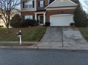 Leaf Removal by Michael Cherry for LESLIE W. in Charlotte, NC