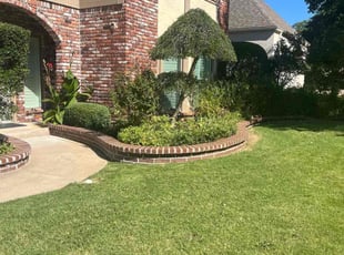Bush Trimming by Derek Nelson for Lanaell A. in Tulsa, OK