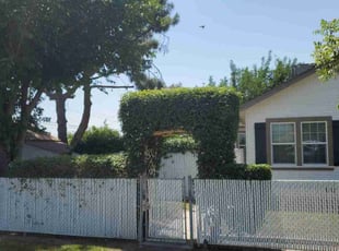Bush Trimming by Isidro Orozco for John F. in Tipton, CA